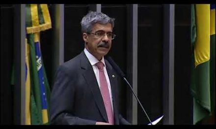 Deputado Luiz Sérgio critica privatização da CMB no Plenário da Câmara